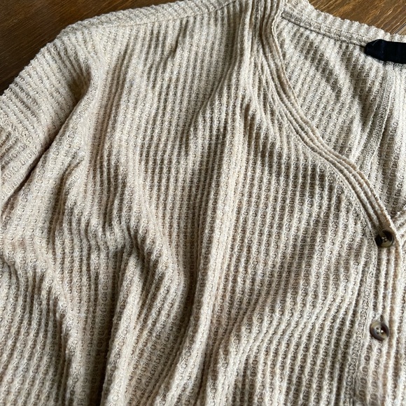 Urban Outfitters Cozy Waffle Knit Top - Picture 9 of 16